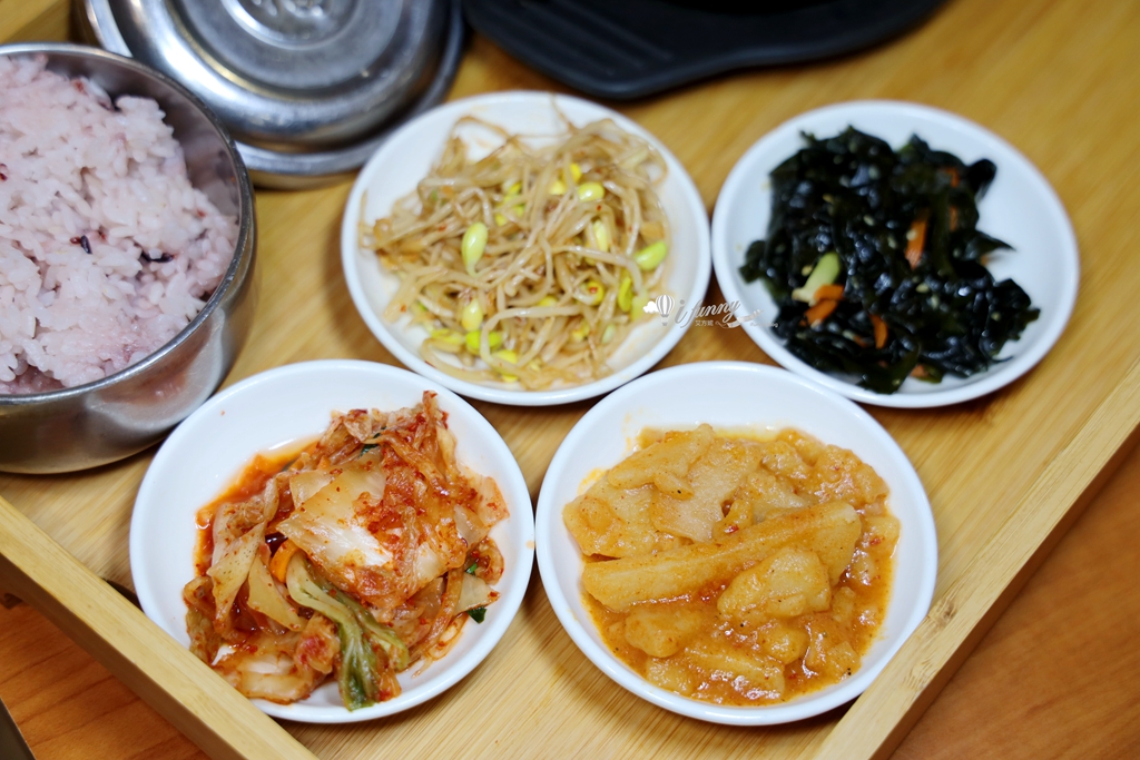 板橋美食 | 勁呷韓定食精緻韓式嫩豆腐煲專賣店 小菜無限吃到飽 韓式料理推薦 - ifunny 板橋美食 | 勁呷韓定食精緻韓式嫩豆腐煲專賣店 小菜無限吃到飽 韓式料理推薦 - ifunny