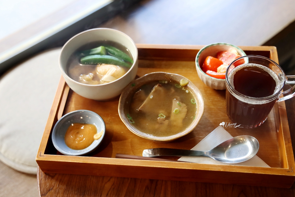 科技大樓站 | 小南通咖啡 在咖啡廳吃日式關東煮 不收服務費