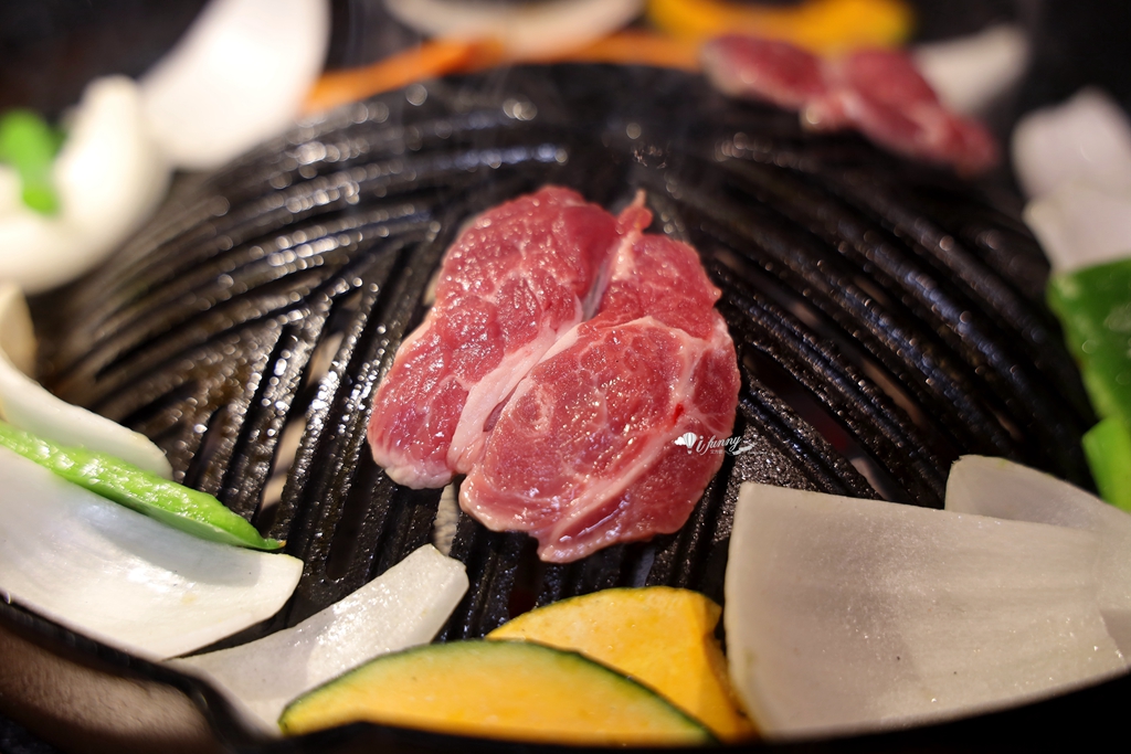 旭川成吉思汗 大黑屋(ASAHIKAWA JINGISUKAN DAIKOKUYA) 海外首店插旗台北中山 澳洲羊肉×北海道米 以職人堅持重現北海道的正宗烤羊肉靈魂 - ifunny 旭川成吉思汗 大黑屋(ASAHIKAWA JINGISUKAN DAIKOKUYA) 海外首店插旗台北中山 澳洲羊肉×北海道米 以職人堅持重現北海道的正宗烤羊肉靈魂 - ifunny