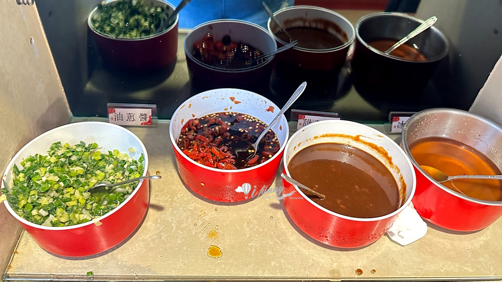 東門站 | 東門鴨莊 中正總店 永康街30年老店 油蔥醬隨便自己加 - ifunny