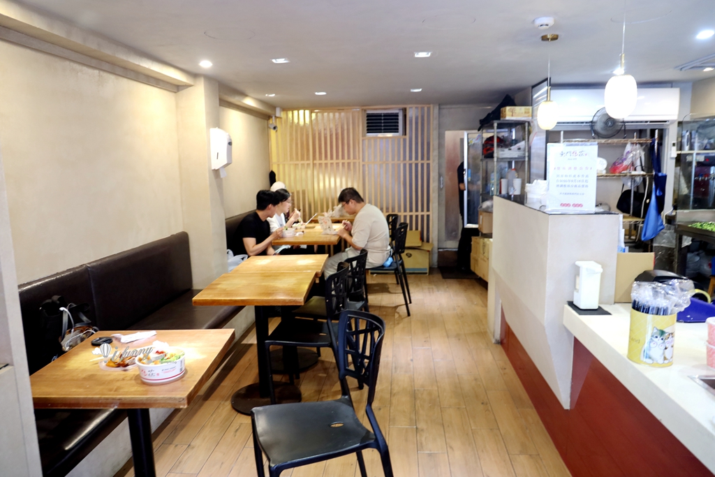 東門站 | 東門鴨莊 中正總店 永康街30年老店 油蔥醬隨便自己加 - ifunny