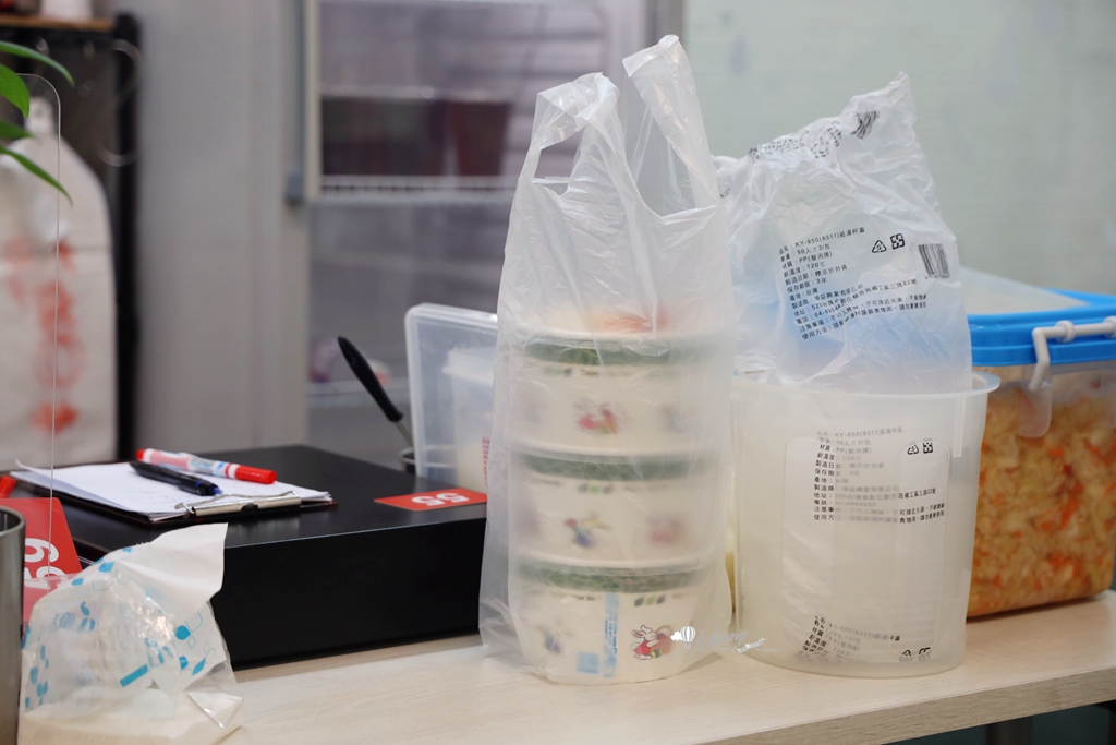 萬隆站 | 師大分部 神之臭豆腐 外酥內嫰搭配酸甜泡菜 令人回味無窮 - ifunny 萬隆站 | 師大分部 神之臭豆腐 外酥內嫰搭配酸甜泡菜 令人回味無窮 - ifunny