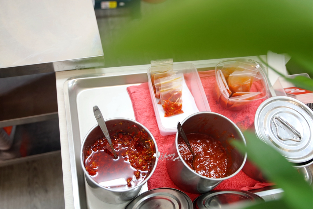 萬隆站 | 師大分部 神之臭豆腐 外酥內嫰搭配酸甜泡菜 令人回味無窮 - ifunny 萬隆站 | 師大分部 神之臭豆腐 外酥內嫰搭配酸甜泡菜 令人回味無窮 - ifunny