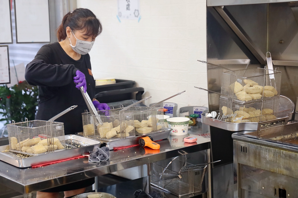 萬隆站 | 師大分部 神之臭豆腐 外酥內嫰搭配酸甜泡菜 令人回味無窮 - ifunny 萬隆站 | 師大分部 神之臭豆腐 外酥內嫰搭配酸甜泡菜 令人回味無窮 - ifunny