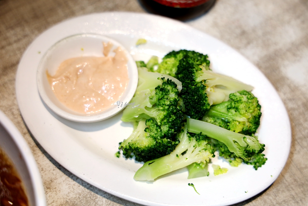 彰化員林 | 魚滿堂豐原排骨酥 30多年老店 排骨肉多湯鮮味美 超人氣好店 - ifunny 彰化員林 | 魚滿堂豐原排骨酥 30多年老店 排骨肉多湯鮮味美 超人氣好店 - ifunny