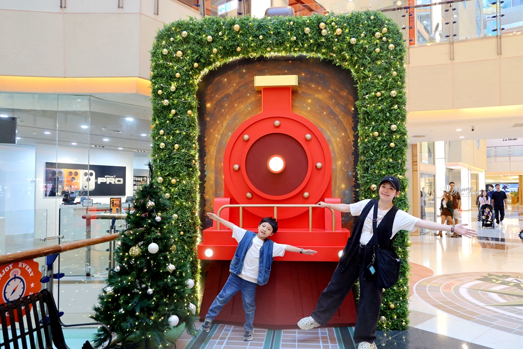 大江購物中心2025最美室內聖誕車站 百大新櫃開幕/聖誕交換禮物 全國獨家全年免費停車的悠遊遊逛街城 - ifunny 大江購物中心2025最美室內聖誕車站 百大新櫃開幕/聖誕交換禮物 全國獨家全年免費停車的悠遊遊逛街城 - ifunny