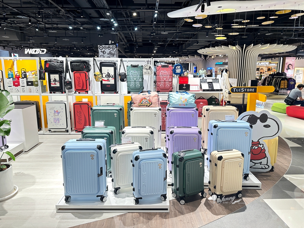 大江購物中心2025最美室內聖誕車站 百大新櫃開幕/聖誕交換禮物 全國獨家全年免費停車的悠遊遊逛街城 - ifunny 大江購物中心2025最美室內聖誕車站 百大新櫃開幕/聖誕交換禮物 全國獨家全年免費停車的悠遊遊逛街城 - ifunny