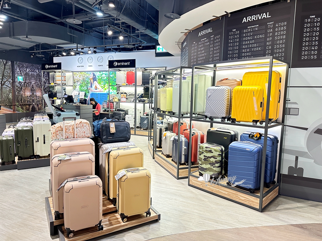 大江購物中心2025最美室內聖誕車站 百大新櫃開幕/聖誕交換禮物 全國獨家全年免費停車的悠遊遊逛街城 - ifunny 大江購物中心2025最美室內聖誕車站 百大新櫃開幕/聖誕交換禮物 全國獨家全年免費停車的悠遊遊逛街城 - ifunny