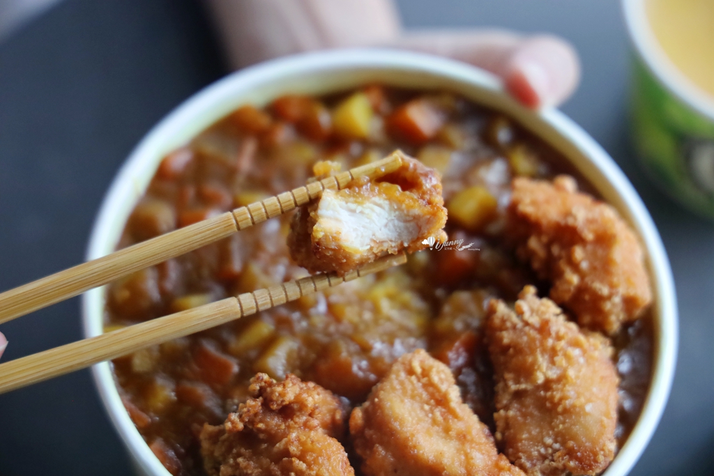 士林美食 | 鬍鬚張魯肉飯 日式咖哩炸雞丼飯新上市 大份量大滿足 外帶便當85元起 - ifunny