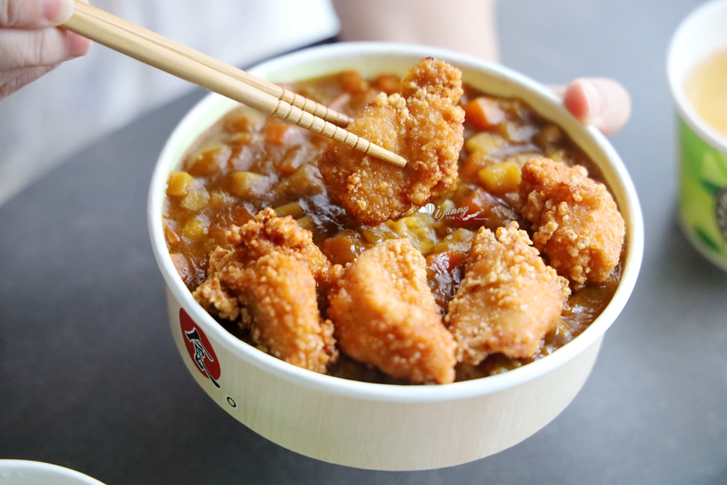 士林美食 | 鬍鬚張魯肉飯 日式咖哩炸雞丼飯新上市 大份量大滿足 外帶便當85元起 - ifunny