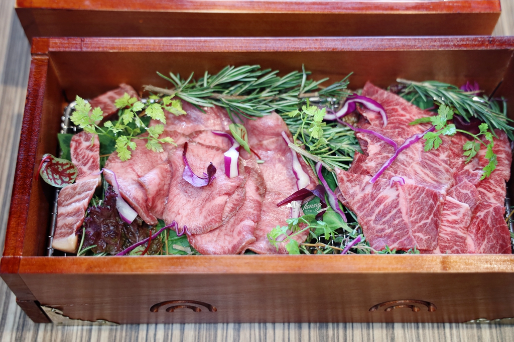 淡水美食 | Haloé 日義燒烤餐酒館 日式優雅遇上義式浪漫 海景與和牛交織的燒烤饗宴 - ifunny