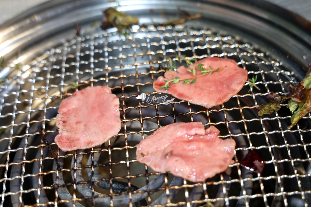 淡水美食 | Haloé 日義燒烤餐酒館 日式優雅遇上義式浪漫 海景與和牛交織的燒烤饗宴 - ifunny