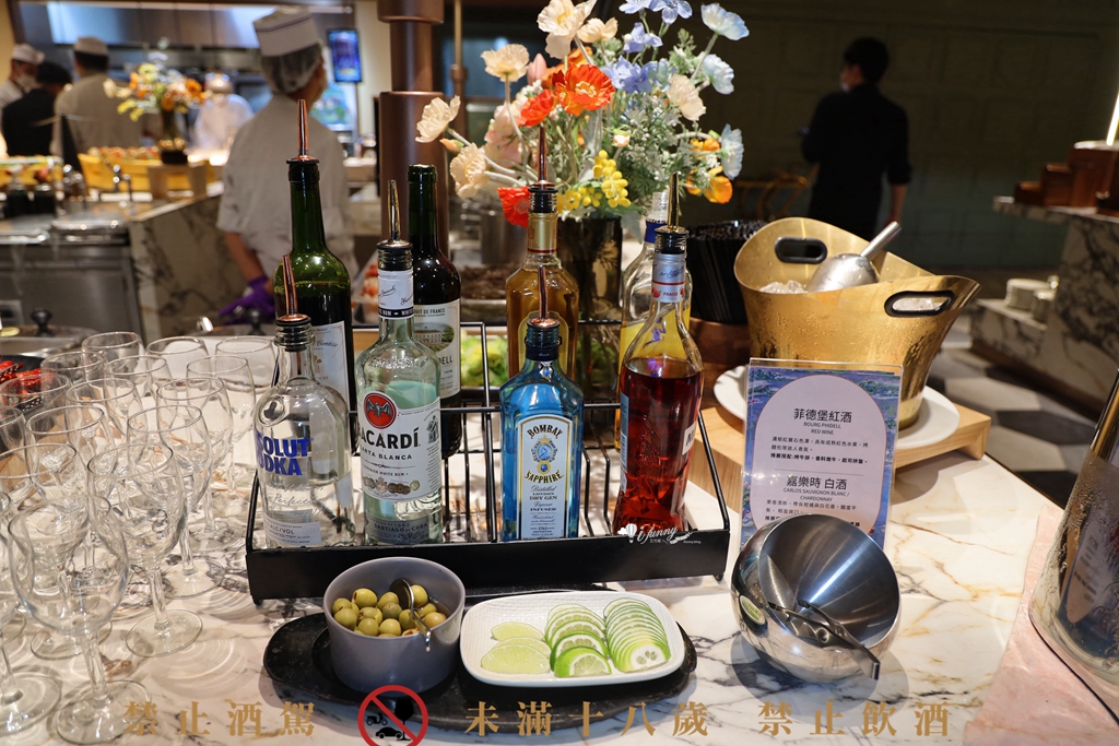 新竹飯店吃到飽 | 煙波新竹湖濱館 莫內饗宴 全明星草莓節 - ifunny 新竹飯店吃到飽 | 煙波新竹湖濱館 莫內饗宴 全明星草莓節 - ifunny