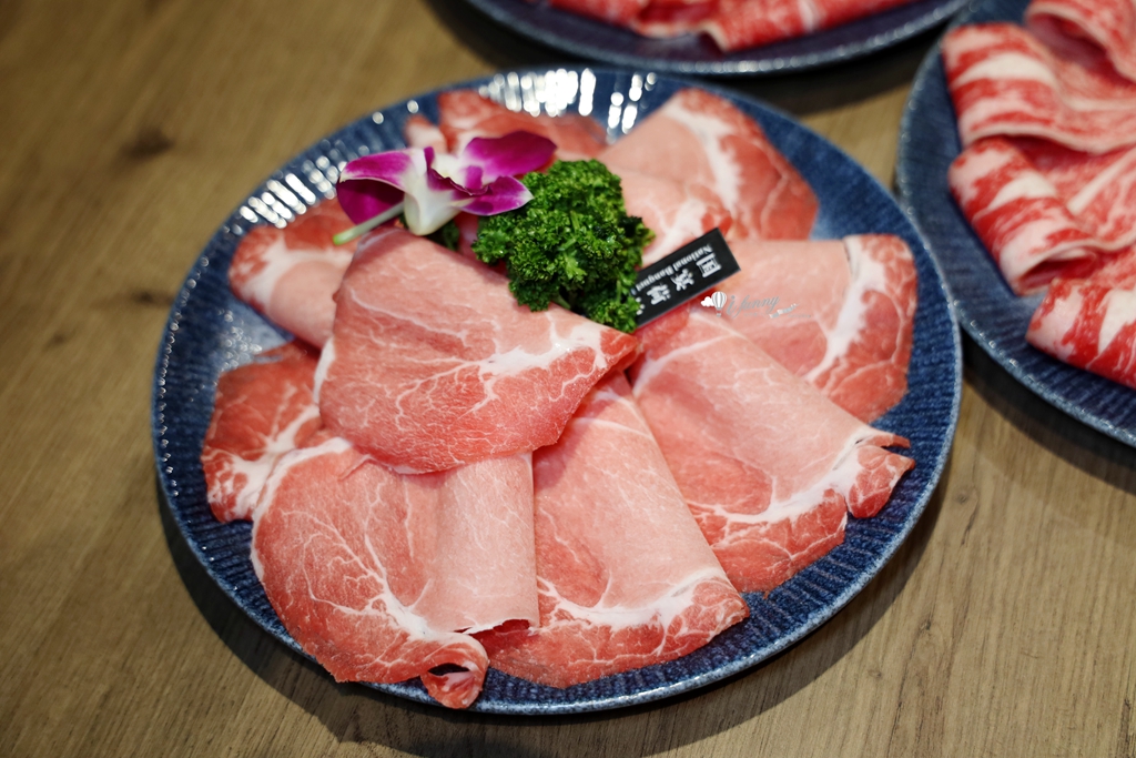 君曜雞湯 | LV雞湯火鍋插旗信義區 台北101最強聚餐火鍋 - ifunny