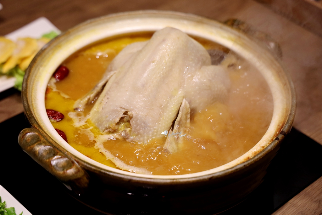 中山站 | 超奢華魚翅雞湯鍋 母親節聚餐首選 生啤酒買二送一 - ifunny 中山站 | 超奢華魚翅雞湯鍋 母親節聚餐首選 生啤酒買二送一 - ifunny