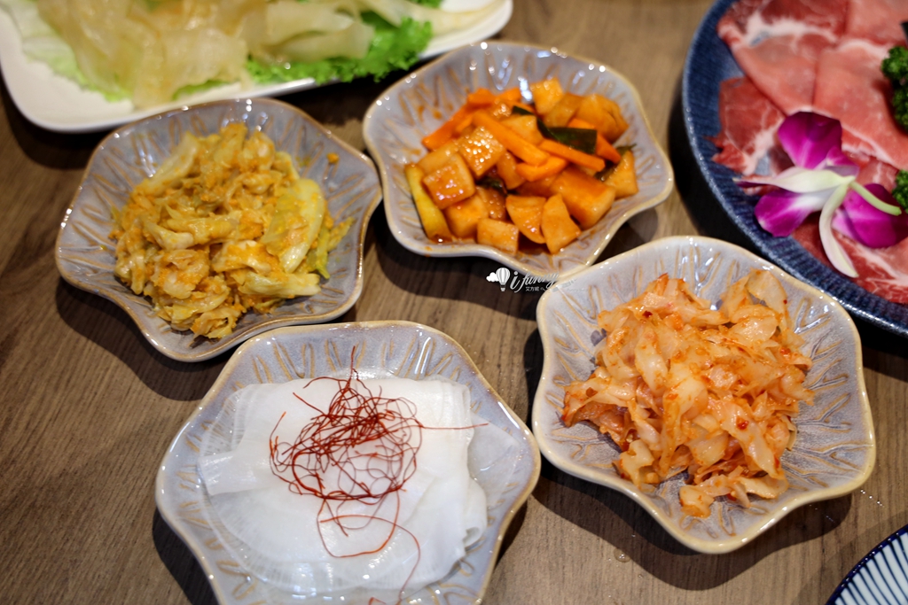 君曜雞湯 | LV雞湯火鍋插旗信義區 台北101最強聚餐火鍋 - ifunny