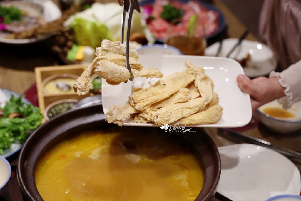 君曜雞湯 | LV雞湯火鍋插旗信義區 台北101最強聚餐火鍋 - ifunny