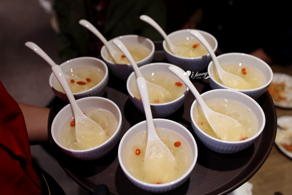 君曜雞湯 | LV雞湯火鍋插旗信義區 台北101最強聚餐火鍋 - ifunny