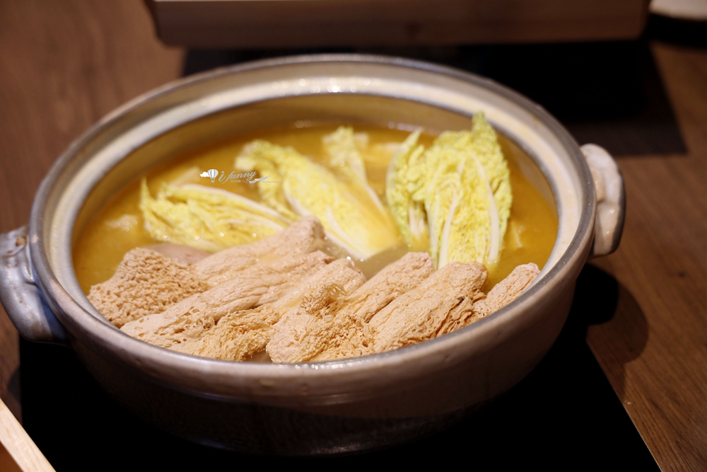 君曜雞湯 | LV雞湯火鍋插旗信義區 台北101最強聚餐火鍋 - ifunny