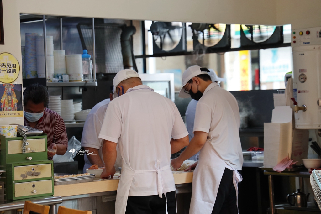 中正紀念堂站 | 黃龍莊 平價小籠湯包、蝦仁炒飯、蝦仁燒賣 - ifunny