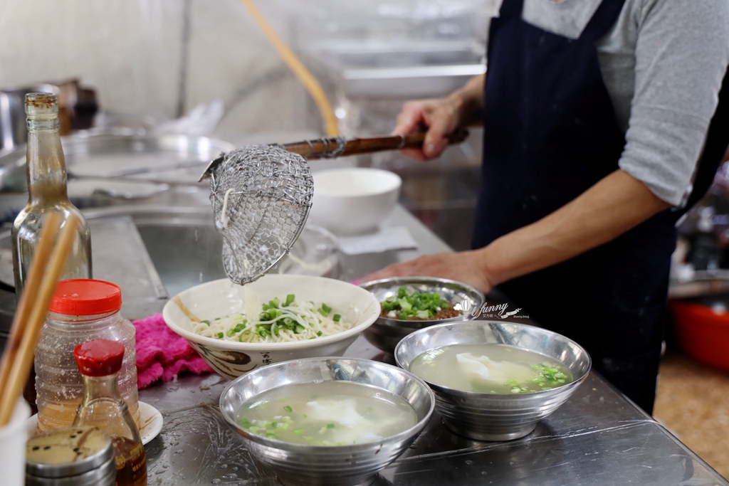 中正紀念堂站 | 老建中麵店 香氣十足的擔擔麵 內用紅茶喝到飽 - ifunny 中正紀念堂站 | 老建中麵店 香氣十足的擔擔麵 內用紅茶喝到飽 - ifunny