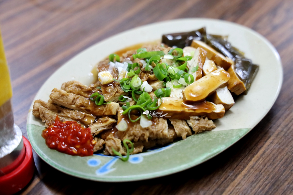 中正紀念堂站 | 老建中麵店 香氣十足的擔擔麵 內用紅茶喝到飽 - ifunny 中正紀念堂站 | 老建中麵店 香氣十足的擔擔麵 內用紅茶喝到飽 - ifunny