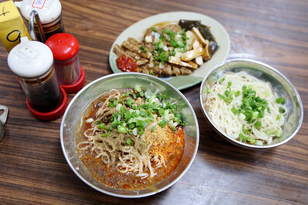 中正紀念堂站 | 老建中麵店 香氣十足的擔擔麵 內用紅茶喝到飽 - ifunny 中正紀念堂站 | 老建中麵店 香氣十足的擔擔麵 內用紅茶喝到飽 - ifunny
