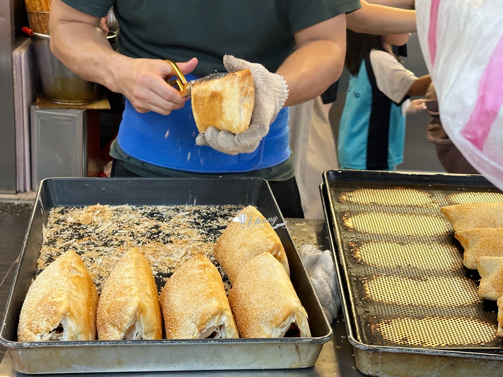 台北中山｜曾家豆漿 超狂人氣現烤蛋塔 燒餅 煎包 - ifunny