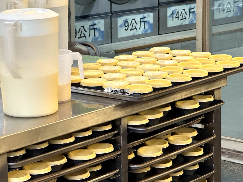 台北中山｜曾家豆漿 超狂人氣現烤蛋塔 燒餅 煎包 - ifunny