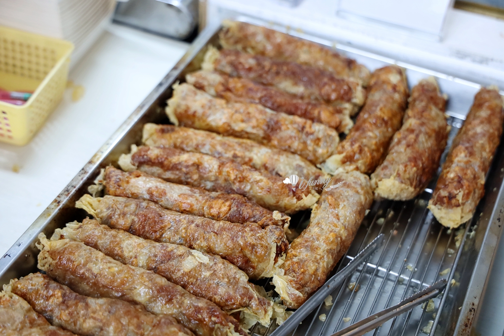 大橋頭站 | 永樂雞捲大王 大稻埕百年老店 雞捲厚實肉條超飽嘴 - ifunny