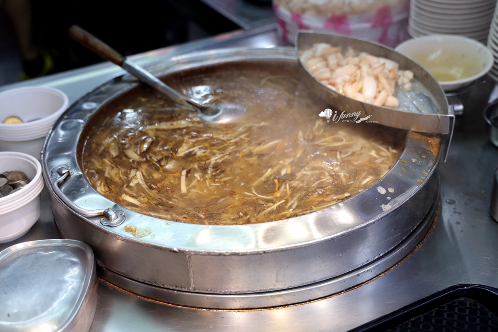 基隆廟口 | 螃蟹羹‧油飯(吳記 第5號攤) 蟹肉滑嫰油飯香 - ifunny 基隆廟口 | 螃蟹羹‧油飯(吳記 第5號攤) 蟹肉滑嫰油飯香 - ifunny