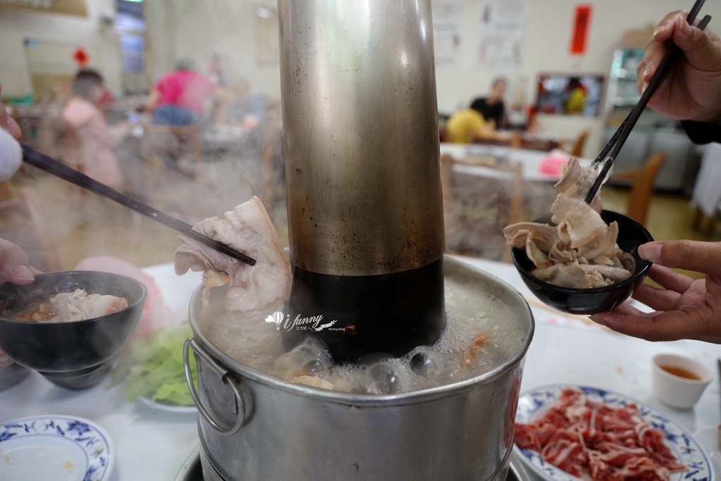 古亭站 | 台電勵進餐廳 台北酸菜白肉鍋吃到飽 一甲子的老台灣味 - ifunny