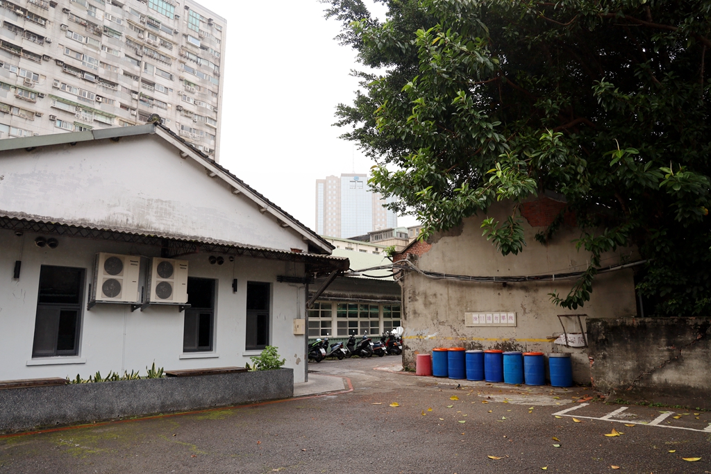 古亭站 | 台電勵進餐廳 台北酸菜白肉鍋吃到飽 一甲子的老台灣味 - ifunny