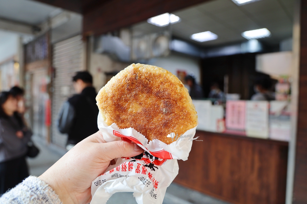 南港站 | 老眷村煎餅 韭菜餅 蘿蔔絲餅 高麗菜餅 紅豆餅 外酥內軟加胡椒好對味 - ifunny