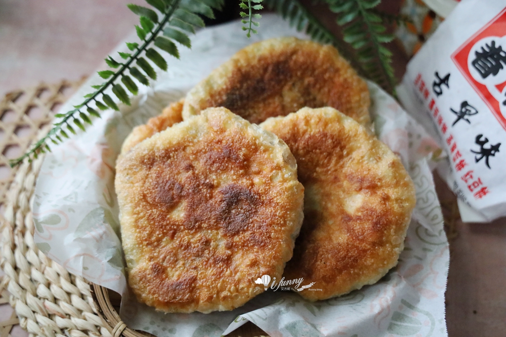 南港站 | 老眷村煎餅 韭菜餅 蘿蔔絲餅 高麗菜餅 紅豆餅 外酥內軟加胡椒好對味 - ifunny