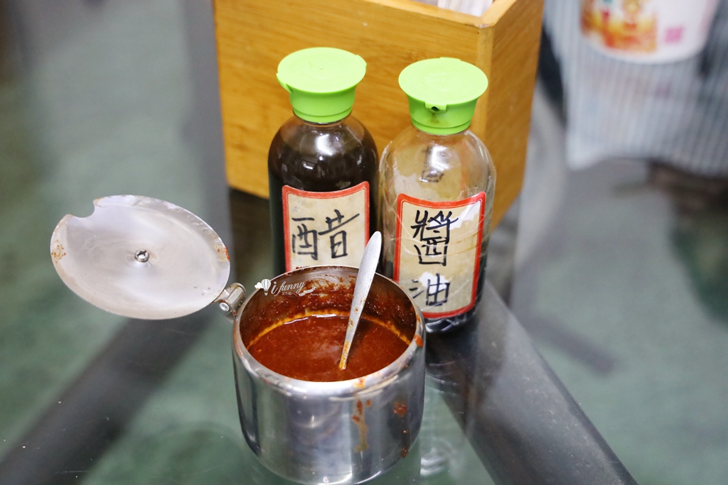 中山國中站 | 發哥筍湯包 上二樓民宅 在別人家客廳用餐 - ifunny