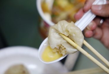 中山國中站 | 發哥筍湯包 上二樓民宅 在別人家客廳用餐