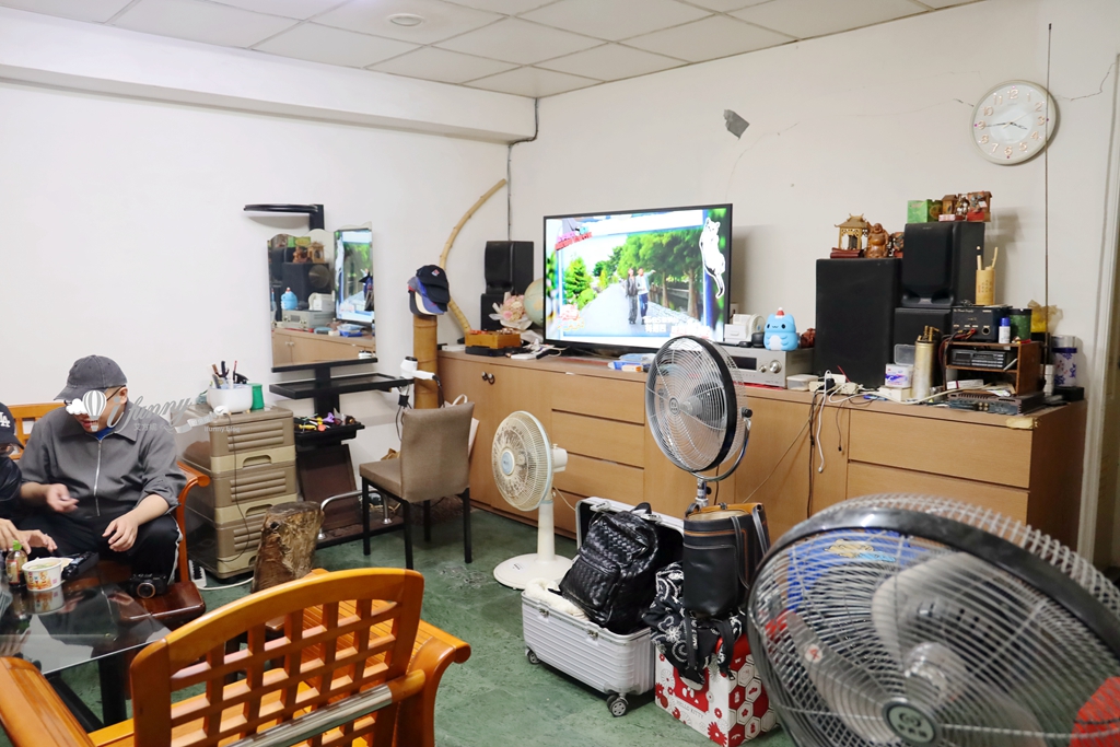 中山國中站 | 發哥筍湯包 上二樓民宅 在別人家客廳用餐 - ifunny