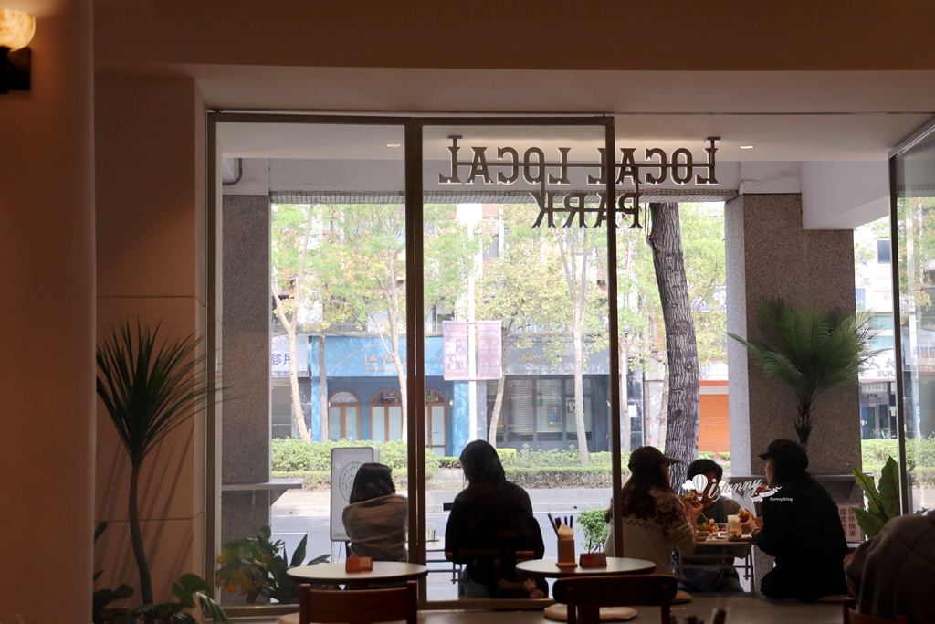 信義安和站 | Local Local Park 敦南 台北公園風早午餐 夜晚音樂微醺餐酒 - ifunny