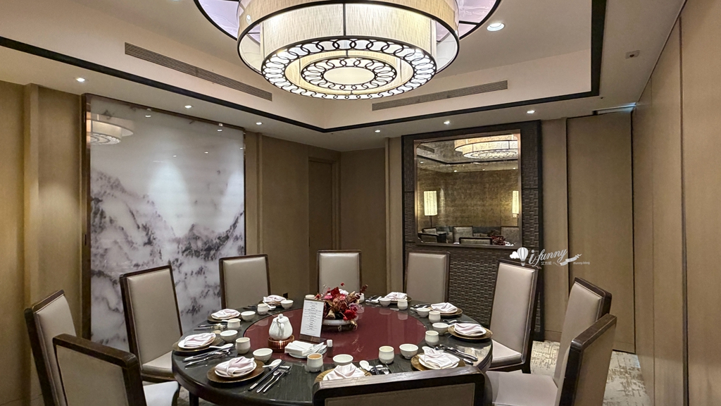 南港站 | 六福萬怡酒店粵亮廣式料理~必吃烤鴨 粵式慢火戰斧牛 琉金龍湯極品鍋 - ifunny 南港站 | 六福萬怡酒店粵亮廣式料理~必吃烤鴨 粵式慢火戰斧牛 琉金龍湯極品鍋 - ifunny