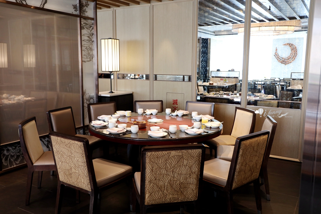 南港站 | 六福萬怡酒店粵亮廣式料理~必吃烤鴨 粵式慢火戰斧牛 琉金龍湯極品鍋 - ifunny 南港站 | 六福萬怡酒店粵亮廣式料理~必吃烤鴨 粵式慢火戰斧牛 琉金龍湯極品鍋 - ifunny