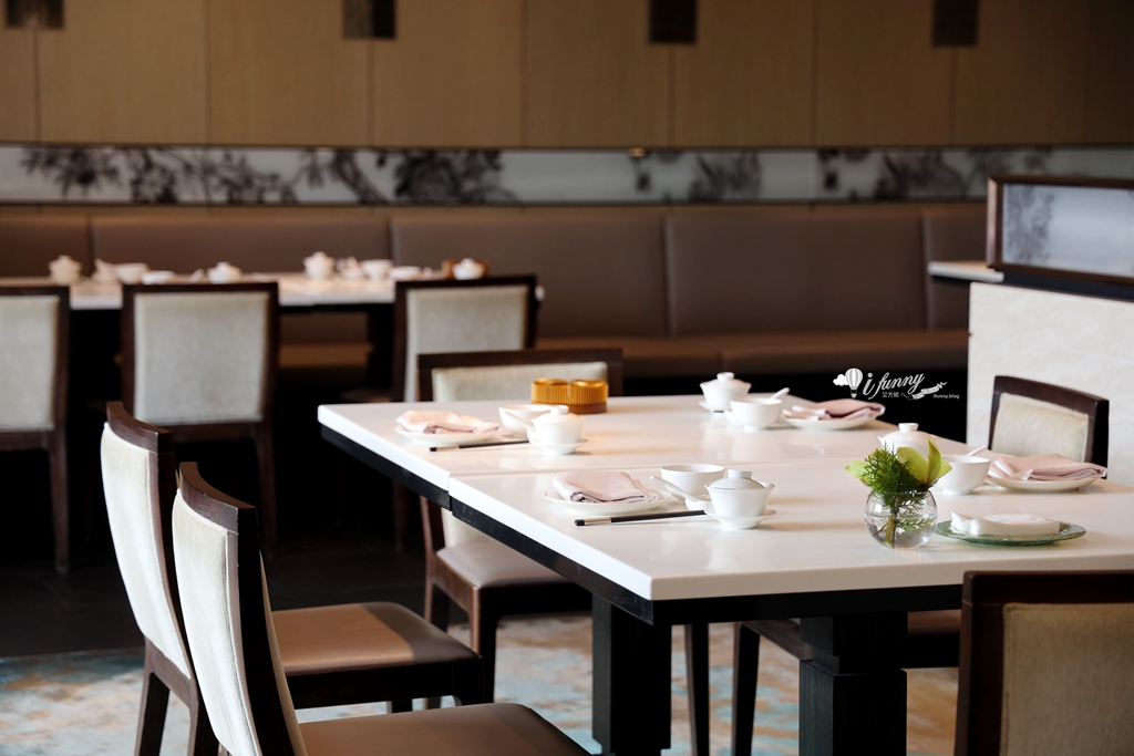 南港站 | 六福萬怡酒店粵亮廣式料理~必吃烤鴨 粵式慢火戰斧牛 琉金龍湯極品鍋 - ifunny 南港站 | 六福萬怡酒店粵亮廣式料理~必吃烤鴨 粵式慢火戰斧牛 琉金龍湯極品鍋 - ifunny