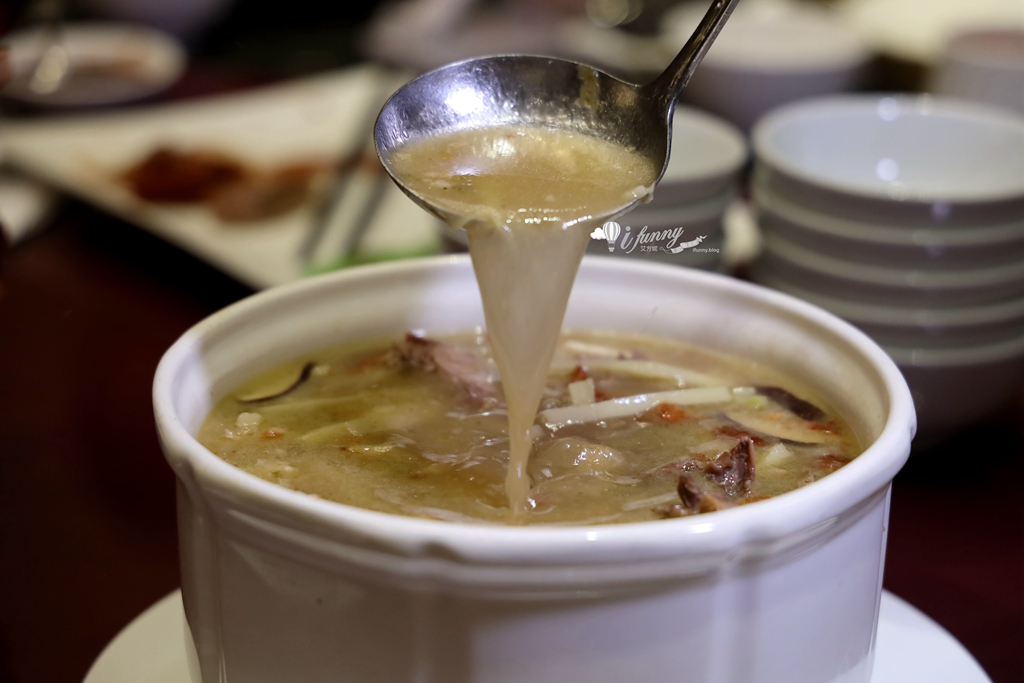 南港站 | 六福萬怡酒店粵亮廣式料理~必吃烤鴨 粵式慢火戰斧牛 琉金龍湯極品鍋 - ifunny 南港站 | 六福萬怡酒店粵亮廣式料理~必吃烤鴨 粵式慢火戰斧牛 琉金龍湯極品鍋 - ifunny