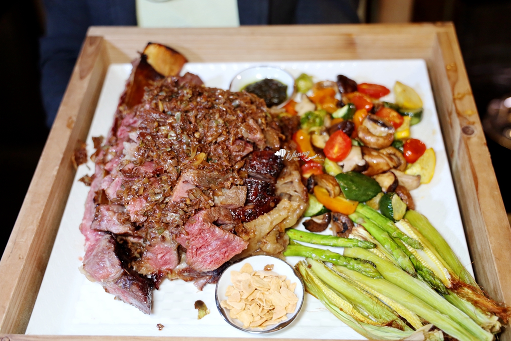 南港站 | 六福萬怡酒店粵亮廣式料理~必吃烤鴨 粵式慢火戰斧牛 琉金龍湯極品鍋 - ifunny 南港站 | 六福萬怡酒店粵亮廣式料理~必吃烤鴨 粵式慢火戰斧牛 琉金龍湯極品鍋 - ifunny