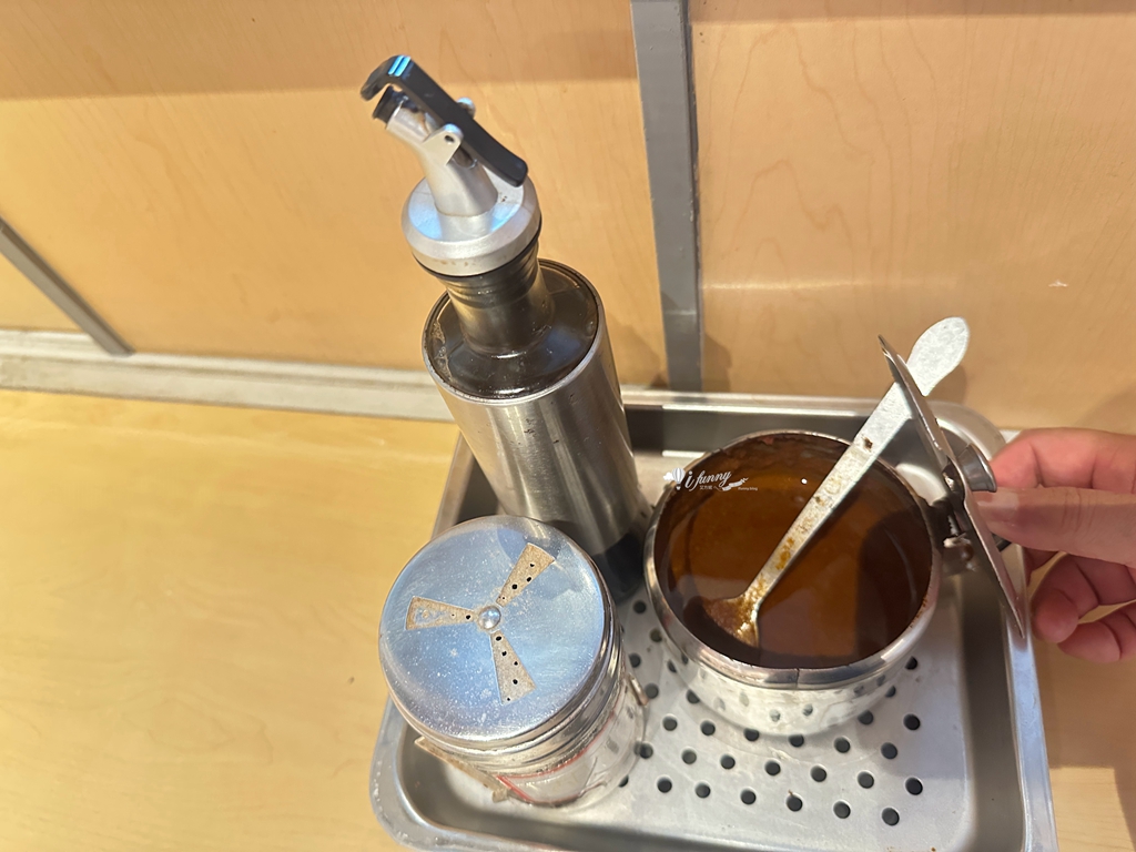 龍山寺站 | 川業肉圓 成立於1910年萬華百年老店 - ifunny