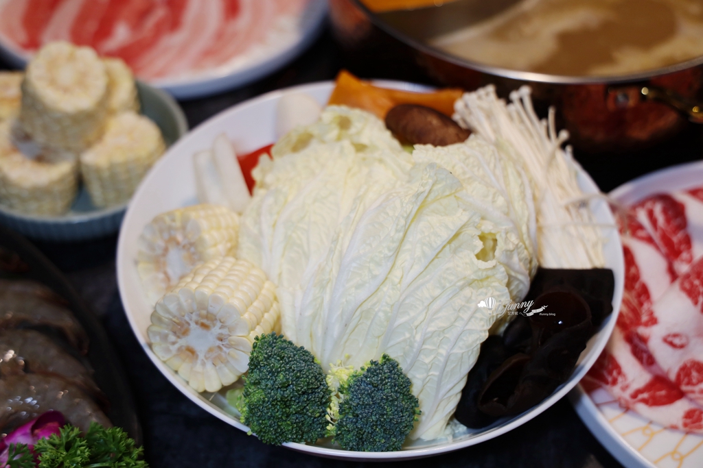 大稻埕 | 老撈麻辣鍋-順天外科醫院 百年老宅裡吃廣東雞煲蟹 - ifunny 大稻埕 | 老撈麻辣鍋-順天外科醫院 百年老宅裡吃廣東雞煲蟹 - ifunny