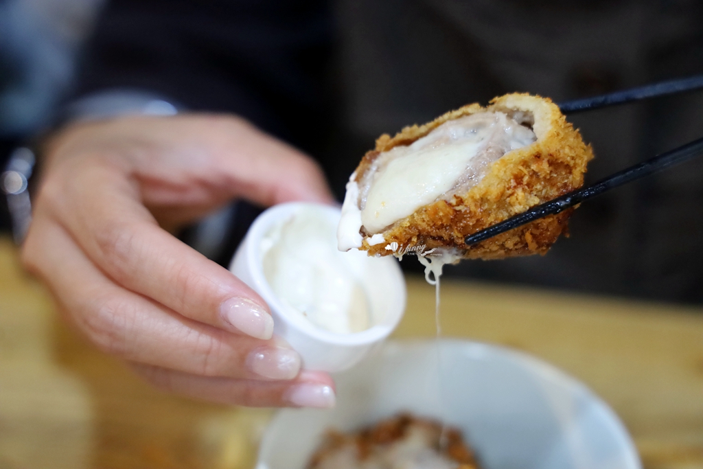 大稻埕 | 小蒔日咖啡 揉合老宅底蘊與現代文青風的咖哩咖啡專賣店 - ifunny