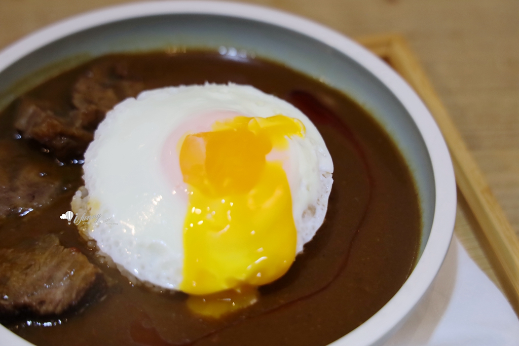 大稻埕 | 小蒔日咖啡 揉合老宅底蘊與現代文青風的咖哩咖啡專賣店 - ifunny