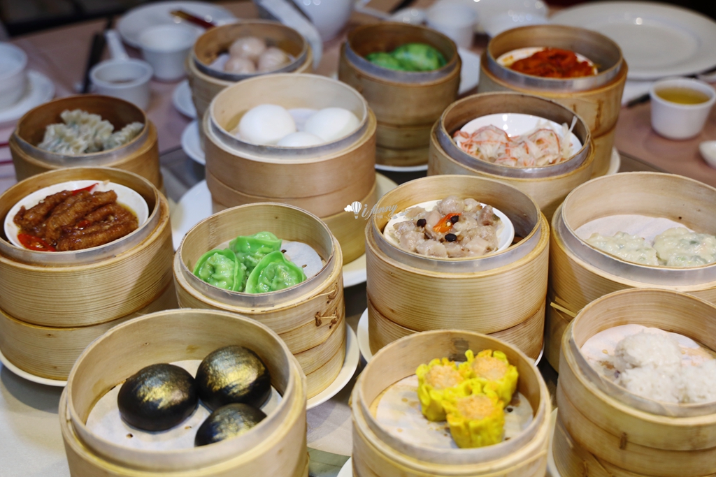 福容台北一館福粵樓 復古港點推車 阿基師坐鎮 平日限定港點68折 - ifunny