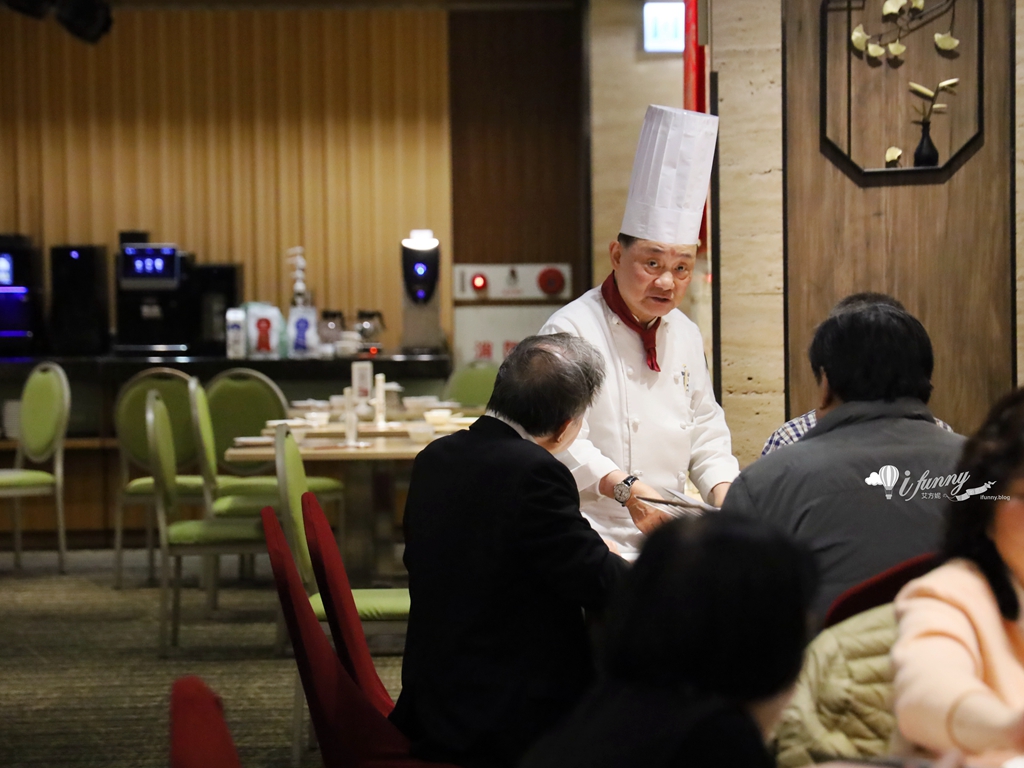 福容台北一館福粵樓 復古港點推車 阿基師坐鎮 平日限定港點68折 - ifunny